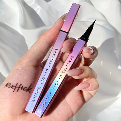 MAFFICK Liquid Eyeliner Pen