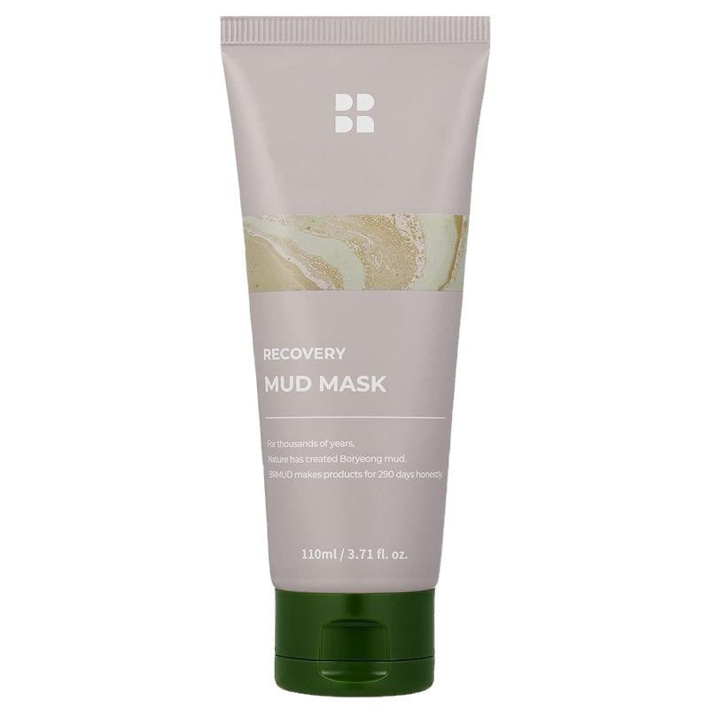 Clay Mask Apply To Clean Pores